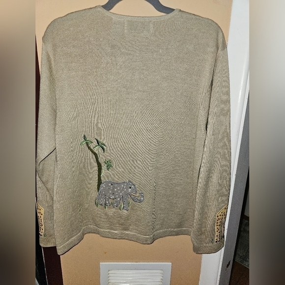 Design Options Ladies Cardigan Sweater By Phillip And Jane Gordon Wild Animals L - Picture 5 of 5